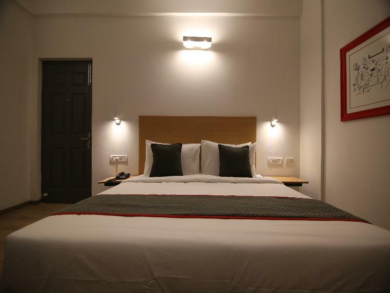 Hotel Townhouse Airport Road Yelahanka Exterior foto